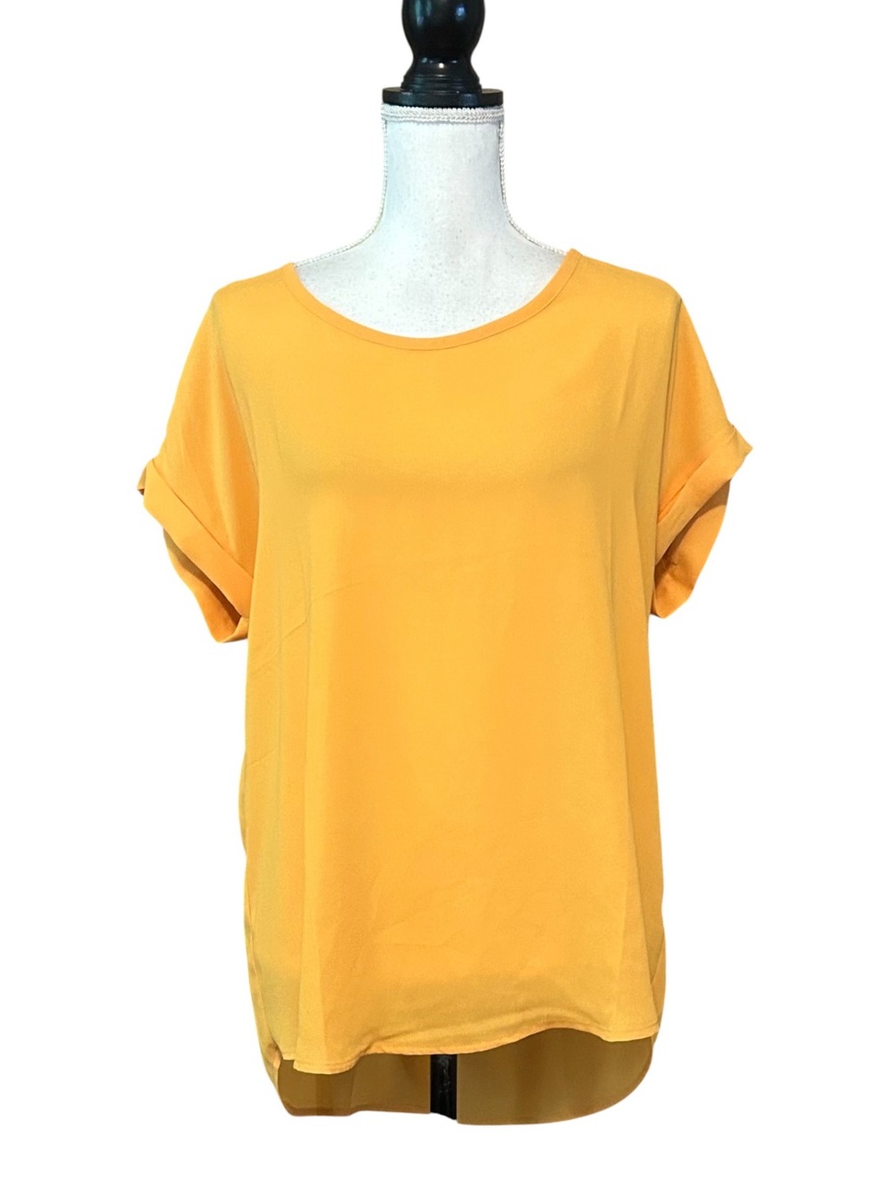 NWT Pleione Must Have Essential Short‎ Sleeve Top SZ Medium in Golden